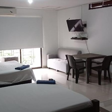 Apartahotel C&C Cali Bagian luar foto