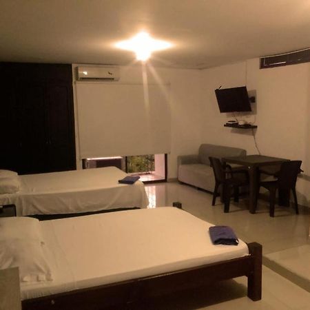 Apartahotel C&C Cali Bagian luar foto