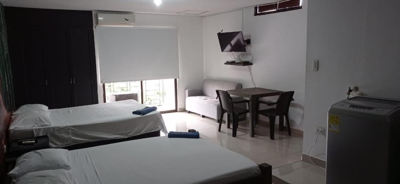 Apartahotel C&C Cali Bagian luar foto